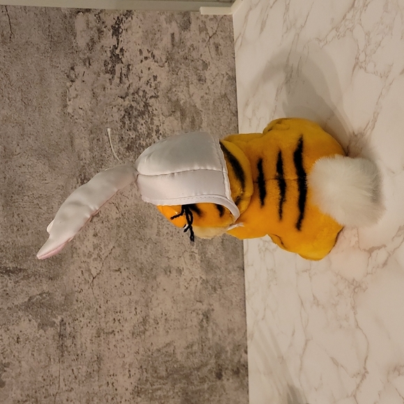 Vintage Easter Bunny Garfield Plush Doll with Carrot on Fishing Pole - Picture 3 of 6